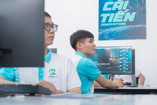 Địa Điểm Học IT Uy Tín