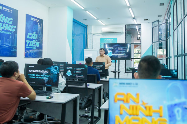 Trải Nghiệm Thực Tế Đúng Như Một Buổi Học