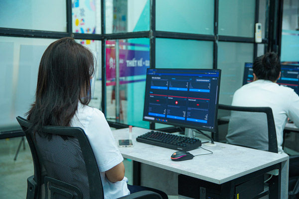 học sinh trải nghiệm thực tế