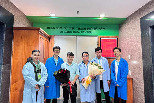 Company Tour Tại Viettel 