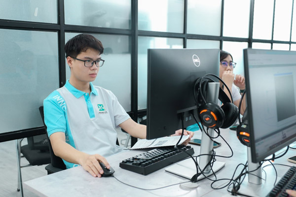 Theo học CNTT là lựa chọn đầy triển vọng cho tương lai